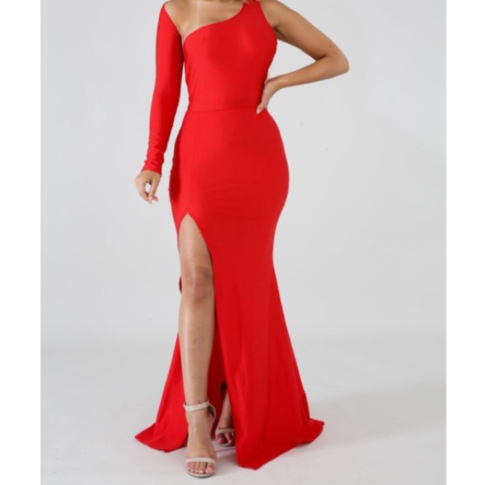 Long sleeve Red Gown